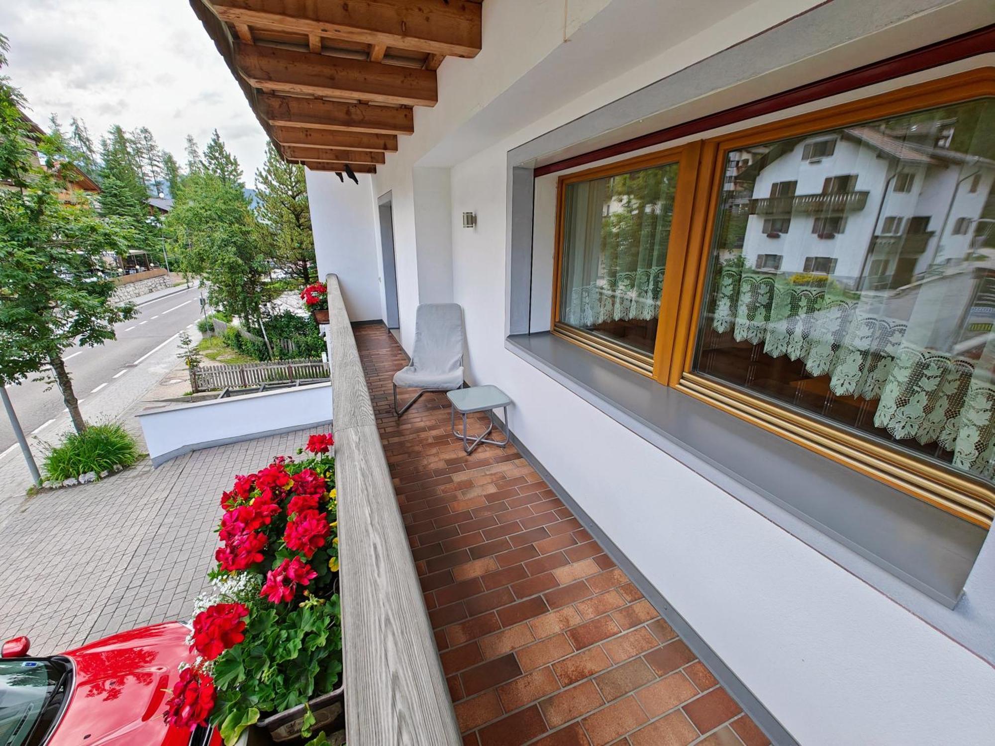 Apartments Brunella La Villa (Trentino Alto Adige) Exterior foto