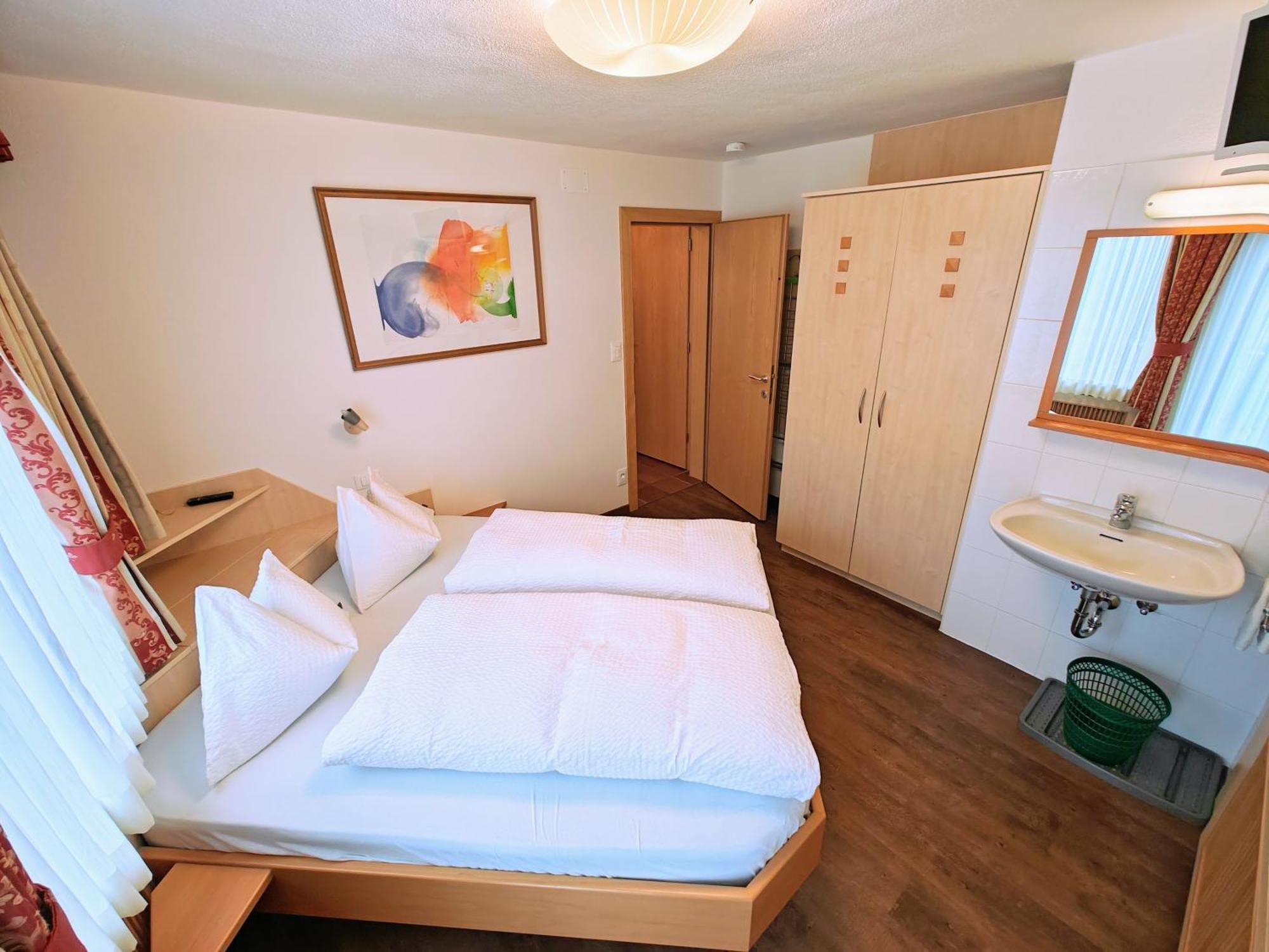 Apartments Brunella La Villa (Trentino Alto Adige) Quarto foto